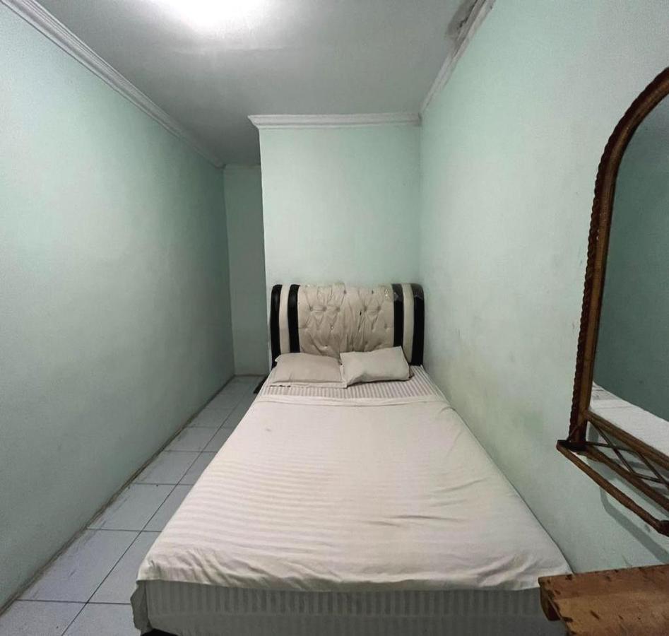 Oyo 93417 Homestay Bunga Rinte Syariah Near Komp Perumahan Stella Ressidence 2 Medan Exterior foto